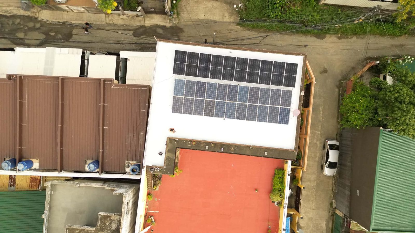 Four storey apartment coverage, 12 kW hybrid